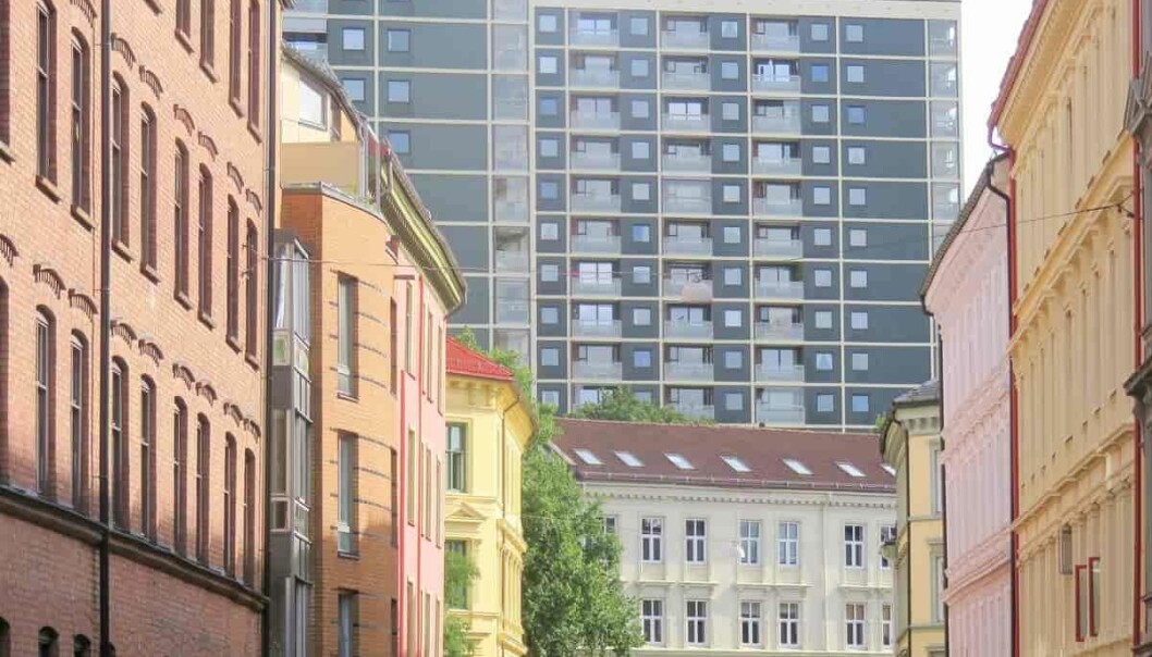 Prisene på boliger fortsetter å stige, ettersom det er stor interesse for å kjøpe seg bolig i Oslo.