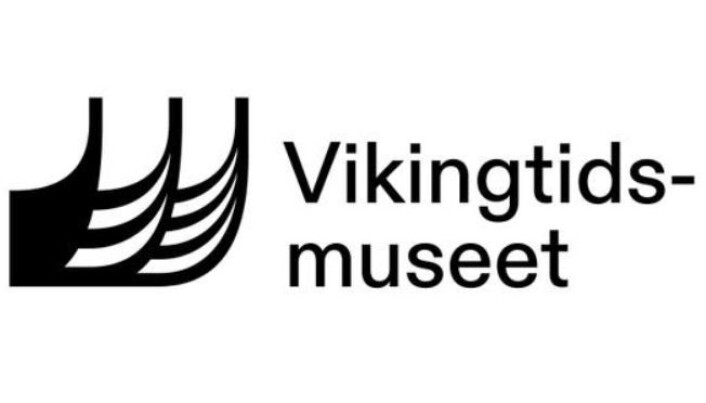 Slik ser den nye logoen til Vikingtidsmusset ut. Slik ser den nye logoen til Vikingtidsmusset ut.