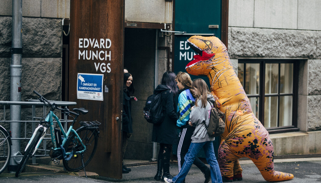 Elevene ved Edvard Munch Videregående Skole må belage seg på en del hjemmetid også fremover. Elevene ved Edvard Munch Videregående Skole må belage seg på en del hjemmetid også fremover.
