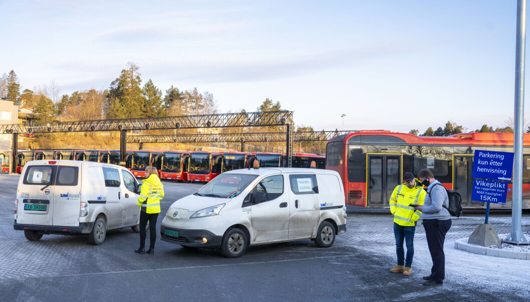 Bussanlegget ved Furubakken i Bærum er rammet av koronavirus og en rekke busslinjer i Oslo er innstilt. Bussanlegget ved Furubakken i Bærum er rammet av koronavirus og en rekke busslinjer i Oslo er innstilt.