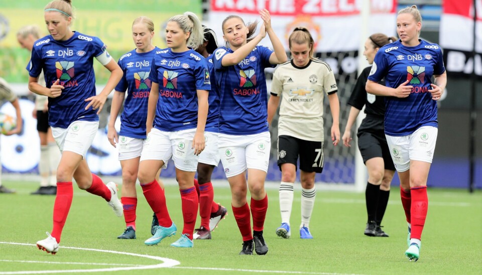 I en treningskamp sommeren 2019 kunne Vålerenga-damene juble over seier mot Manchester United. Torsdag kan de sikre en plass i kvartfinalen i kvinnenes Mesterliga.