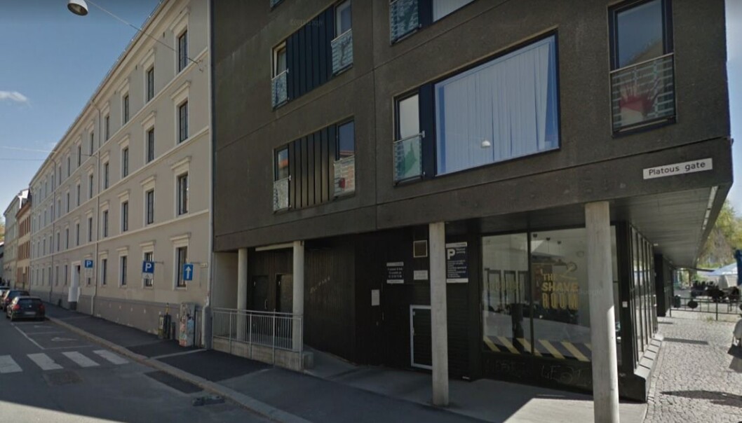 Brannen i Platous gate 6 ble meldt klokken 1.39 natt til lørdag og begrenset seg til en enkelt leilighet. Brannen i Platous gate 6 ble meldt klokken 1.39 natt til lørdag og begrenset seg til en enkelt leilighet.