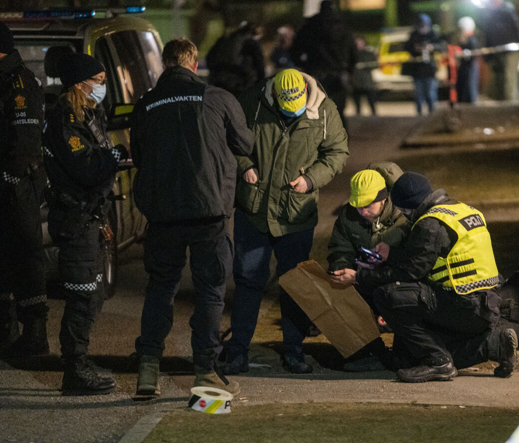 — Vi leter fortsatt etter åstedet. Leiligheten fornærmede ble funnet i er ikke åstedet, sa innsatsleder Arve Røtterud i Oslo-politiet i 22-tiden lørdag kveld. — Vi leter fortsatt etter åstedet. Leiligheten fornærmede ble funnet i er ikke åstedet, sa innsatsleder Arve Røtterud i Oslo-politiet i 22-tiden lørdag kveld.