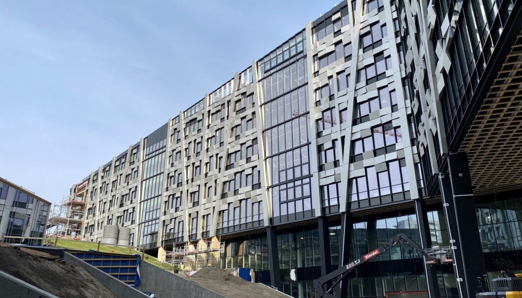 Økern portal, tegnet av Dark arkitekter, blir trukket fram som et bra bygg i kommentarfeltet under kommunens reklame for Oslo bys arkitekturpris. Økern portal, tegnet av Dark arkitekter, blir trukket fram som et bra bygg i kommentarfeltet under kommunens reklame for Oslo bys arkitekturpris.