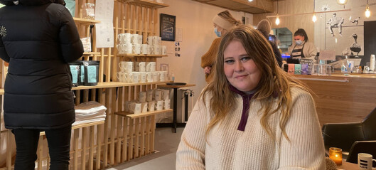 — Å være hjemløs er en hard påkjenning. Man har hele livet sitt i en koffert, forteller Lena Melissa — Å være hjemløs er en hard påkjenning. Man har hele livet sitt i en koffert, forteller Lena Melissa