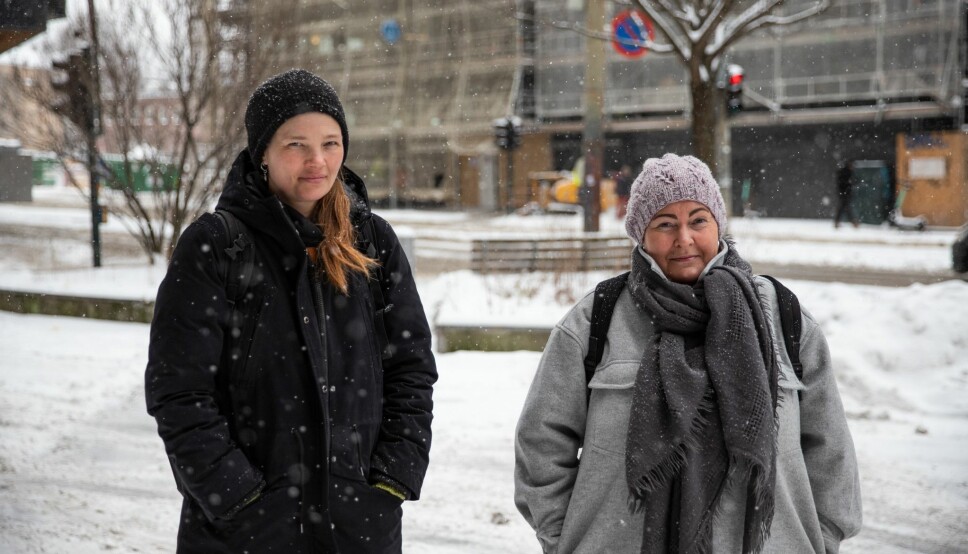 Mari Løken (til venstre) og Cathrine Skårn mener det er nødvendig med en ekstra innsats for kommunale leietagere