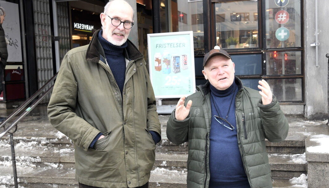 Senterpartipolitikerne Dag Hovland (t.v) og Rune Svendsen vil forlenge tbanens linje 1 fra Frognerseteren til Tryvann. Senterpartipolitikerne Dag Hovland (t.v) og Rune Svendsen vil forlenge tbanens linje 1 fra Frognerseteren til Tryvann.