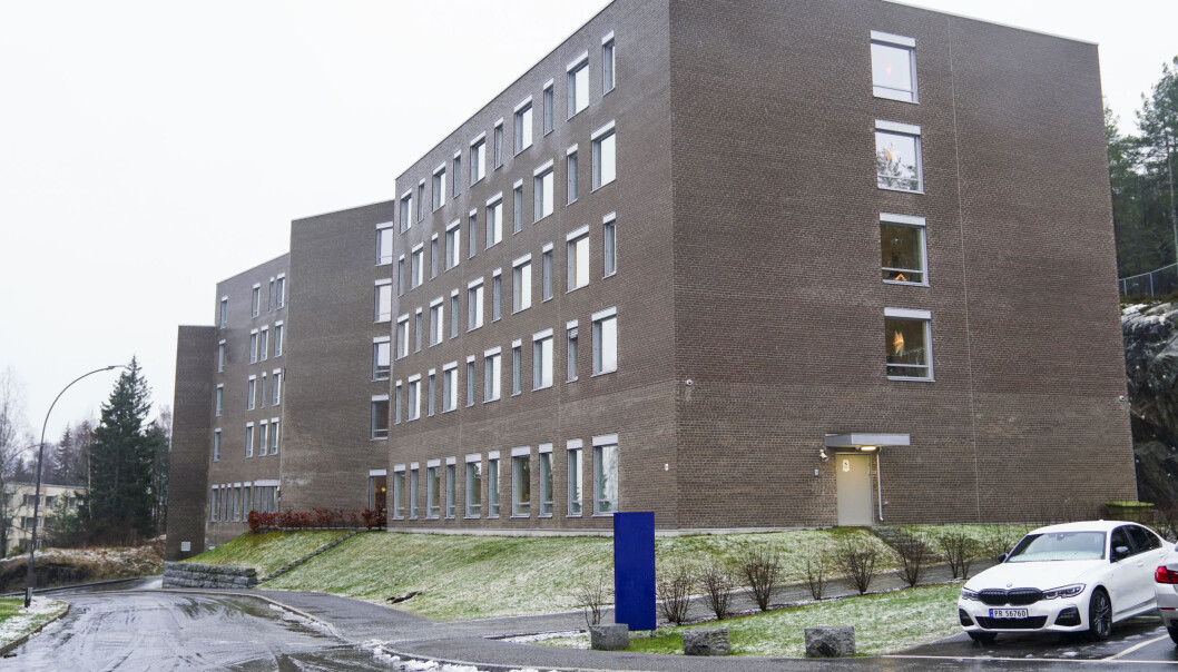 Oslo kommune melder mandag kveld om nye smittetilfeller av koronaviruset ved Ellingsrudhjemmet. En av de smittede var ferdigvaksinert mot smitte. Oslo kommune melder mandag kveld om nye smittetilfeller av koronaviruset ved Ellingsrudhjemmet. En av de smittede var ferdigvaksinert mot smitte.