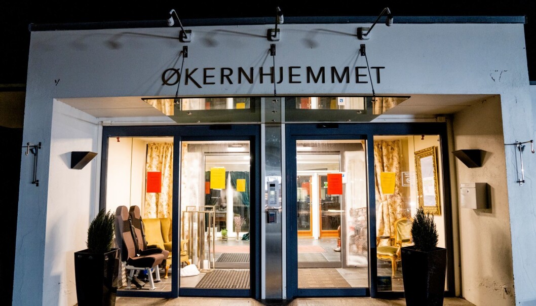 På det kommunale sykehjemmet på Økern har de både pub, butikk og til og med en spa-avdeling, påpeker skribentene. På det kommunale sykehjemmet på Økern har de både pub, butikk og til og med en spa-avdeling, påpeker skribentene.