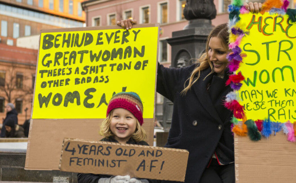 Korona setter en stopper for at både store og små kan samle seg på Youngstorget 8. mars i år. Her en ung feminist fra markeringen i 2019. Korona setter en stopper for at både store og små kan samle seg på Youngstorget 8. mars i år. Her en ung feminist fra markeringen i 2019.