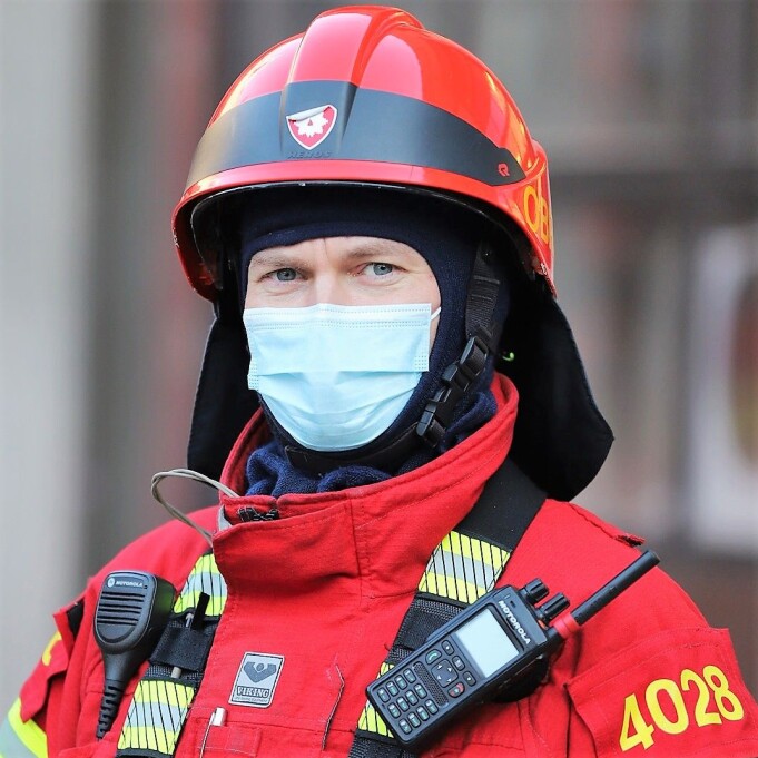 — Mange har mistet hjemmene sine til flammene, sier brigadeleder Jørgen Lie. — Mange har mistet hjemmene sine til flammene, sier brigadeleder Jørgen Lie.