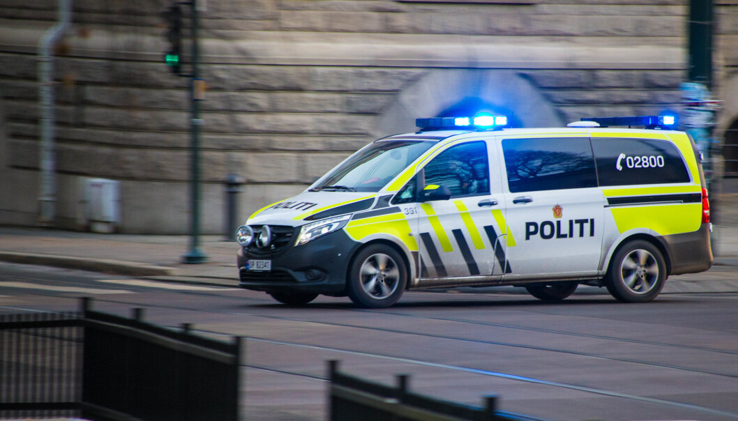 Politiet rakk ikke å rykke ut til alle de 48 festklagene natt til søndag. Politiet rakk ikke å rykke ut til alle de 48 festklagene natt til søndag.