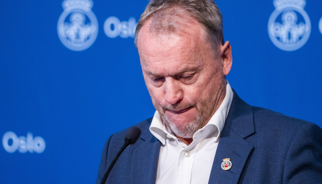 — Jeg har hatt et ønske om å holde bystyret godt informert, men erkjenner at jeg ikke har vært god nok. Det beklager jeg, sier Raymond Johansen. — Jeg har hatt et ønske om å holde bystyret godt informert, men erkjenner at jeg ikke har vært god nok. Det beklager jeg, sier Raymond Johansen.