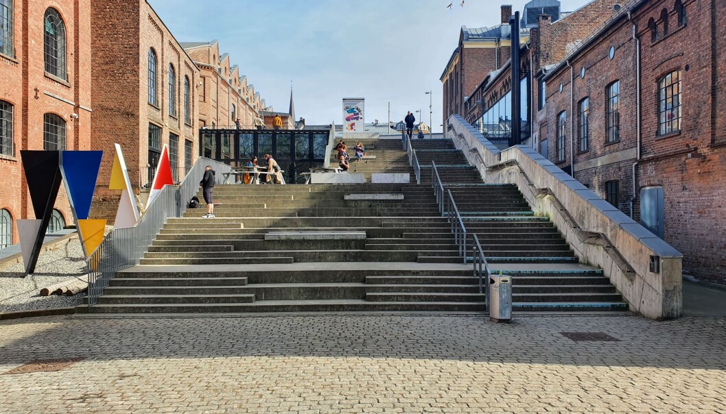 Trappa ved gamle Christiania Seildugsfabrikk er også et oppholdssted der du kan ta deg en hvil. Trappa ved gamle Christiania Seildugsfabrikk er også et oppholdssted der du kan ta deg en hvil.