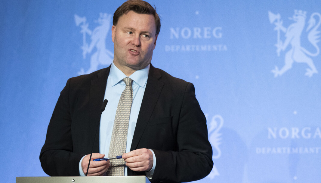 Smittesituasjonen på Romerike og i Oslo bekymrer assisterende helsedirektør Espen Rolstrup Nakstad. Smittesituasjonen på Romerike og i Oslo bekymrer assisterende helsedirektør Espen Rolstrup Nakstad.