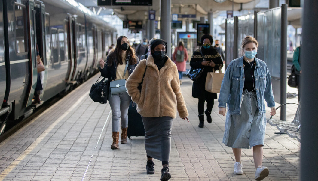 Togtrafikken til og fra Oslo S vil gå som normalt uansett utfall av mekling lørdag kveld. Togtrafikken til og fra Oslo S vil gå som normalt uansett utfall av mekling lørdag kveld.