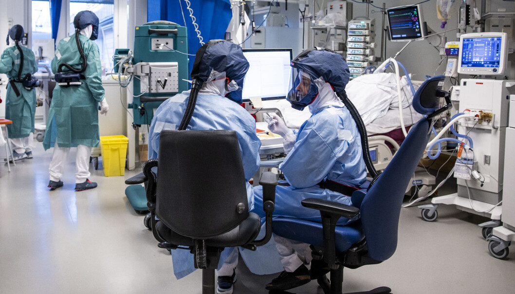 Det er nå 52 koronapasienter på intensivavdelingen ved Oslo universitetssykehus. Det siste døgnet har to pasienter med covid dødd. Det er nå 52 koronapasienter på intensivavdelingen ved Oslo universitetssykehus. Det siste døgnet har to pasienter med covid dødd.