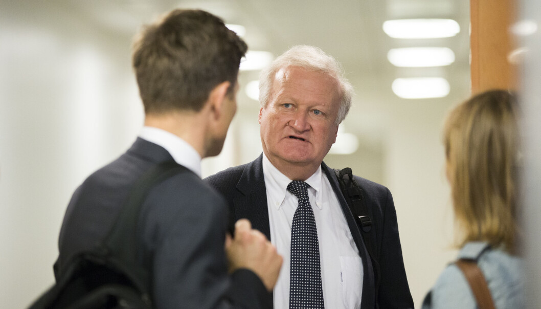 Advokat Tor Kjærvik i Oslo tingrett i forbindelse med et fengslingsmøte i 22014. Det skal ha vært en konflikt mellom ham og det siktede familiemedlemmet som nå er siktet for å ha drept advokaten. Advokat Tor Kjærvik i Oslo tingrett i forbindelse med et fengslingsmøte i 22014. Det skal ha vært en konflikt mellom ham og det siktede familiemedlemmet som nå er siktet for å ha drept advokaten.