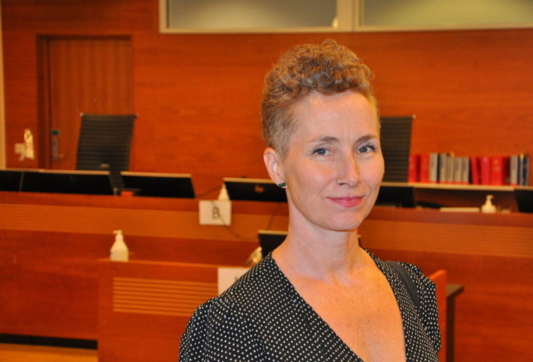 — I praksis betyr dommen fra Høyesterett at de som først blir mistenkeliggjort er de med utenlandskklingende navn og mørkere hudfarge, sier Live Glesne Kjølstad. — I praksis betyr dommen fra Høyesterett at de som først blir mistenkeliggjort er de med utenlandskklingende navn og mørkere hudfarge, sier Live Glesne Kjølstad.