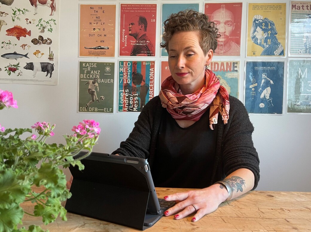 Koronarestriksjoner gjorde at Live Glesne Kjølstad fulgte Høyesteretts behandling av saken digitalt hjemmefra. Koronarestriksjoner gjorde at Live Glesne Kjølstad fulgte Høyesteretts behandling av saken digitalt hjemmefra.