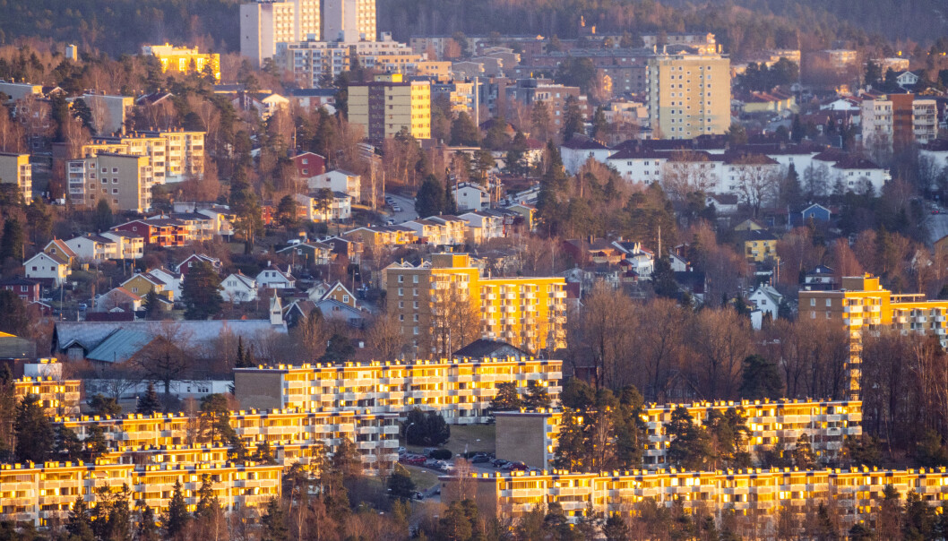 En fest på Oppsal med flere deltakere under 18 år førte til politiutrykning i natt. En fest på Oppsal med flere deltakere under 18 år førte til politiutrykning i natt.