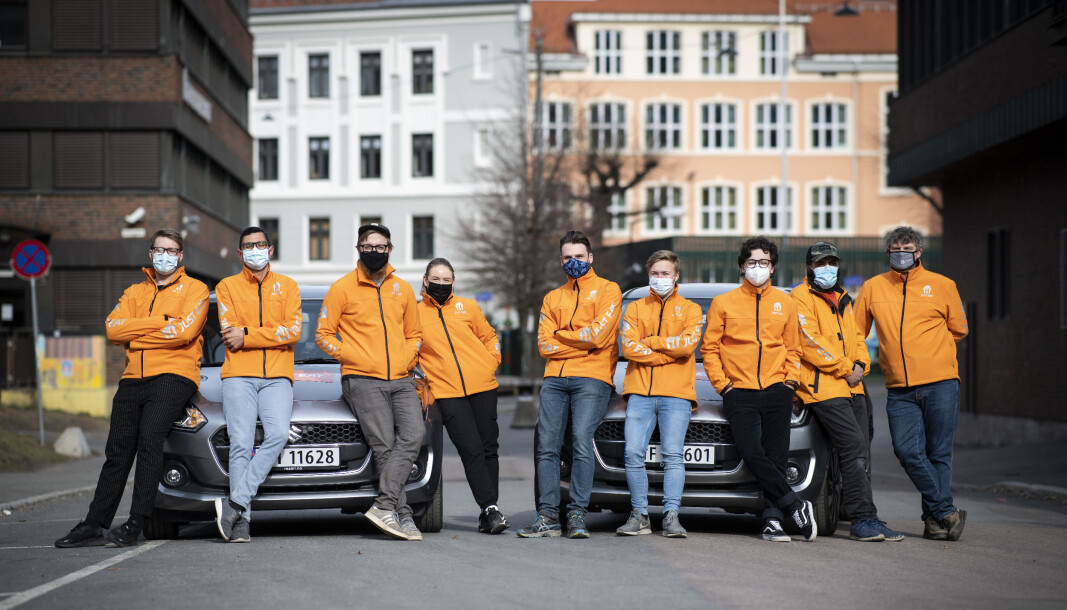 Disse fikk nylig jobb. Fra venstre til høyre: Gabriel Vieira, Lars Stray, Selina Andersen, Christoffer Hoel, Jan Daviknes, René Wallach, Sander Lillemoen, Thomas Debelian, Yasir Ali. Disse fikk nylig jobb. Fra venstre til høyre: Gabriel Vieira, Lars Stray, Selina Andersen, Christoffer Hoel, Jan Daviknes, René Wallach, Sander Lillemoen, Thomas Debelian, Yasir Ali.