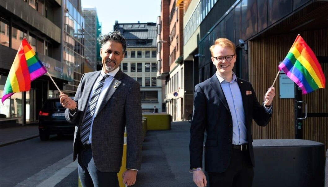 Kultur- og likestillingsminister Abid Raja og styreleder i Oslo Pride Fredrik Dreyer. Kultur- og likestillingsminister Abid Raja og styreleder i Oslo Pride Fredrik Dreyer.