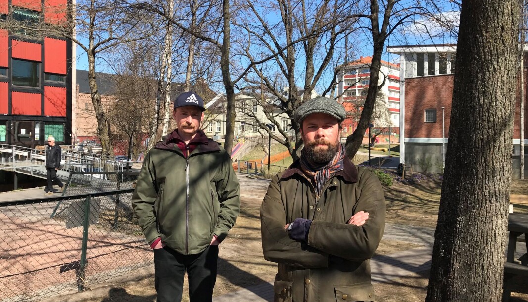 Anders B. Bisgaard og Daniel Andersen har barna sine i Thor Olsens barnehage på Sandaker. Nå uttrykker de misnøye med opplegget for bydel Sagenes barnehager i sommer. Anders B. Bisgaard og Daniel Andersen har barna sine i Thor Olsens barnehage på Sandaker. Nå uttrykker de misnøye med opplegget for bydel Sagenes barnehager i sommer.