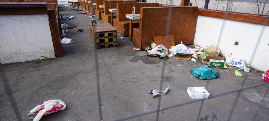 Søppelet flyter etter gigantisk utendørsfest på St. Hanshaugen. Kommunen står igjen med ryddejobben