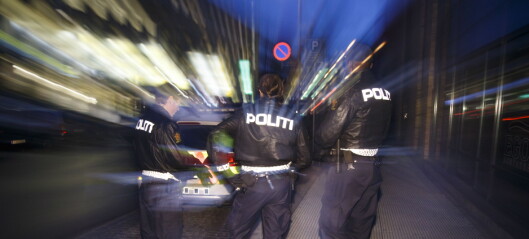 To knivhendelser ved Carl Berner og på Grünerløkka. Mann bitt av politihund fraktet til legevakt To knivhendelser ved Carl Berner og på Grünerløkka. Mann bitt av politihund fraktet til legevakt