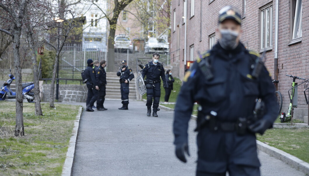 Det foregår en klappjakt på knivstikkeren akkurat nå. Det foregår en klappjakt på knivstikkeren akkurat nå.