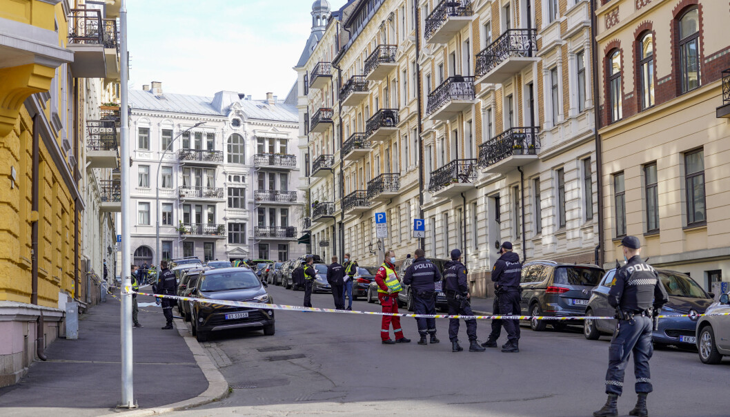 Politiet har satt opp sperringer i gaten der en kvinne er bekreftet død etter en skyteepisode på Frogner i Oslo onsdag morgen. Politiet har satt opp sperringer i gaten der en kvinne er bekreftet død etter en skyteepisode på Frogner i Oslo onsdag morgen.