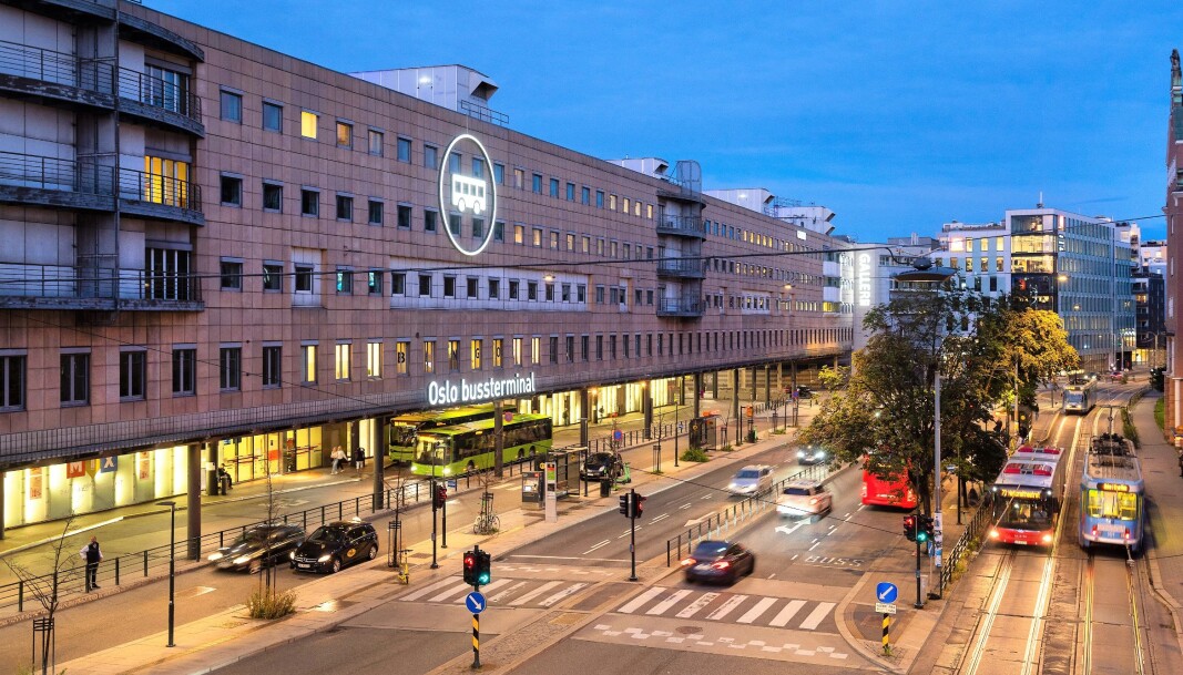 Dagens bussterminal tar opp mye av gatebildet sentralt på Grønland. Dagens bussterminal tar opp mye av gatebildet sentralt på Grønland.
