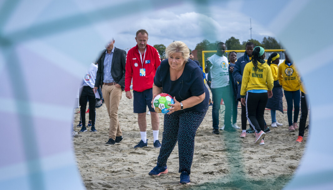 Statsminister Erna Solberg i aksjon på Norway Cup og Ekebergsletta i 2019. Statsminister Erna Solberg i aksjon på Norway Cup og Ekebergsletta i 2019.