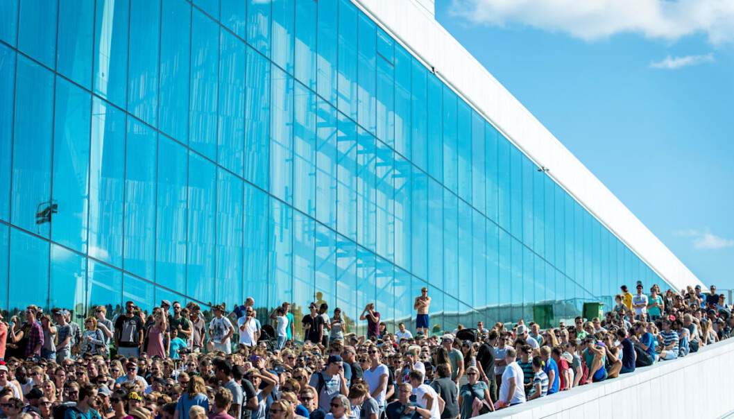 Ved Operaen i august 2015. Ved Operaen i august 2015.