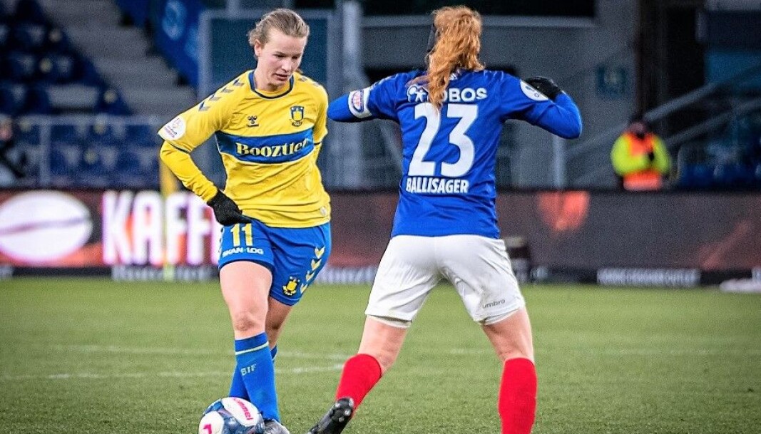 Tidligere i år møttes de i Champions League-spill. Nå blir Stine Ballisager Pedersen og Agnete Nilsen lagvenninner på Intility arena. Tidligere i år møttes de i Champions League-spill. Nå blir Stine Ballisager Pedersen og Agnete Nilsen lagvenninner på Intility arena.