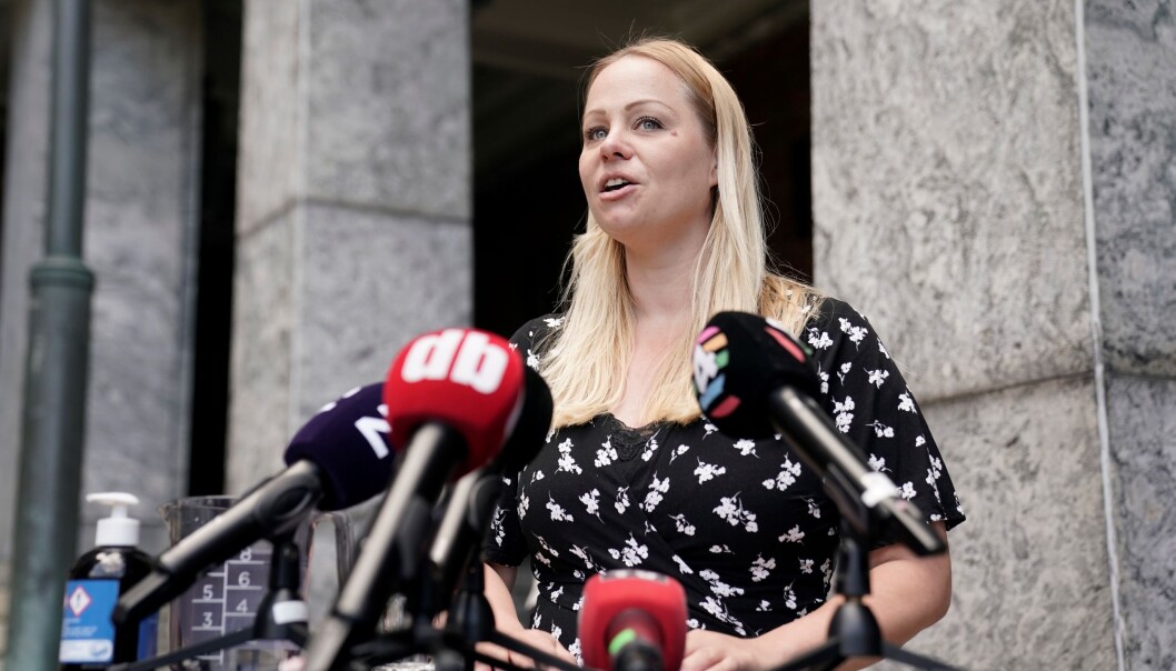 — Jeg har varslet byrådsleder Raymond Johansen (Ap) rett før pressekonferansen, sier Eivor Evenrud (Rødt). Nå sikrer Rødt flertall for å felle Lan Marie Berg (MDG) i mistillitssaken i morgen. — Jeg har varslet byrådsleder Raymond Johansen (Ap) rett før pressekonferansen, sier Eivor Evenrud (Rødt). Nå sikrer Rødt flertall for å felle Lan Marie Berg (MDG) i mistillitssaken i morgen.