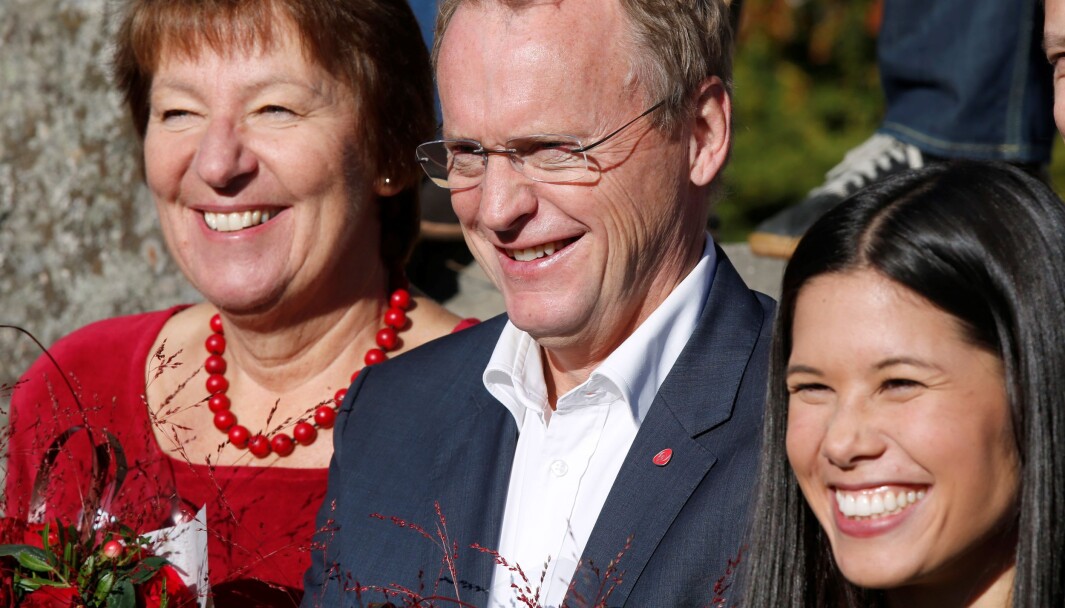 Marianne Borgen (SV), Raymond Johansen (Ap) og Lan Marie Berg (MDG) etter at byrådserklæringen i Oslo ble lagt fram på Østmarkssetra høsten 2015. Foto: Vidar Ruud / NTB Marianne Borgen (SV), Raymond Johansen (Ap) og Lan Marie Berg (MDG) etter at byrådserklæringen i Oslo ble lagt fram på Østmarkssetra høsten 2015. Foto: Vidar Ruud / NTB