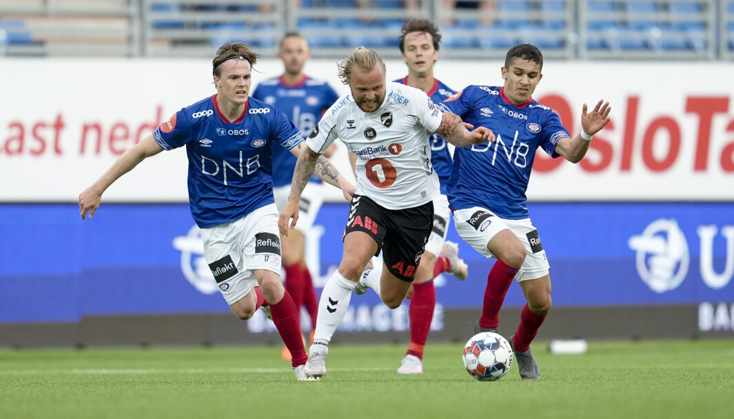 Tobias Christensens Tobias Christensen, Odds Sander Svendsen og VIFS Osame Sahraoui under eliteseriekampen i fotball mellom Vålerenga og Odd på Intility Arena. Foto: Fredrik Hagen / NTB Tobias Christensens Tobias Christensen, Odds Sander Svendsen og VIFS Osame Sahraoui under eliteseriekampen i fotball mellom Vålerenga og Odd på Intility Arena. Foto: Fredrik Hagen / NTB