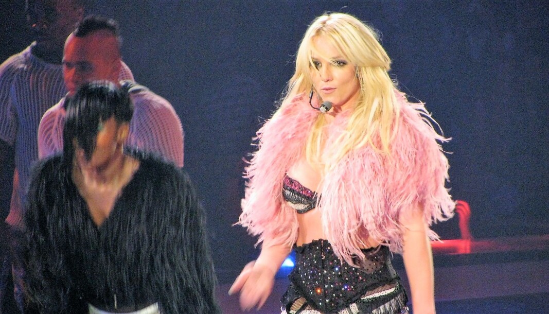 Det vil bli arrangert en demonstrasjon til støtte for popdronningen Britney Spears utenfor den amerikanske ambassaden i Oslo i ettermiddag. Det vil bli arrangert en demonstrasjon til støtte for popdronningen Britney Spears utenfor den amerikanske ambassaden i Oslo i ettermiddag.