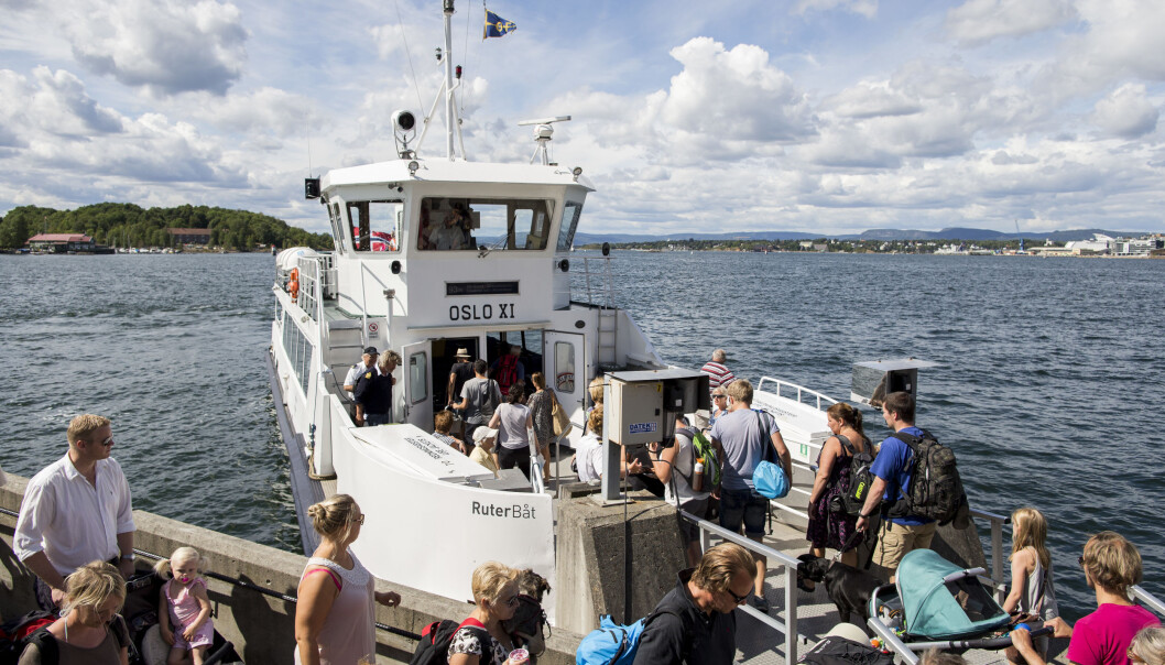 Oslo-fergene transporterer oslofolk ut til øyene i Oslofjorden. Oslo-fergene transporterer oslofolk ut til øyene i Oslofjorden.