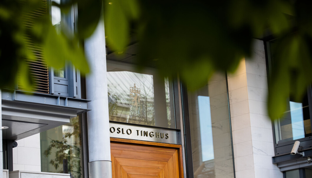 Fire menn må i desember møte i Oslo tingrett, tiltalt for voldtekt av en kvinne. Fire menn må i desember møte i Oslo tingrett, tiltalt for voldtekt av en kvinne.