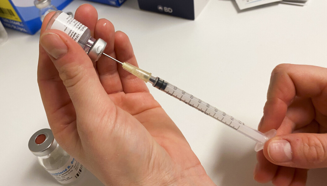 — Vi jobber med å finne ut hva som er årsaken og løse systemfeilen, opplyser vaksineprogrammet i Oslo kommune. — Vi jobber med å finne ut hva som er årsaken og løse systemfeilen, opplyser vaksineprogrammet i Oslo kommune.