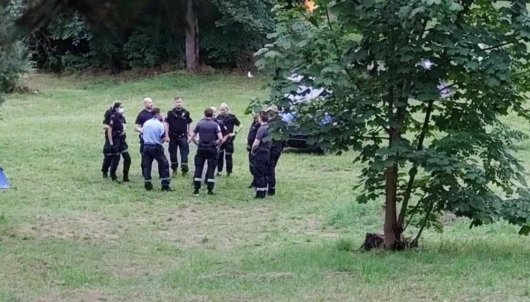 12 til 15 politifolk var med i aksjonen mot campingturistene på Langøyene lørdag kveld.