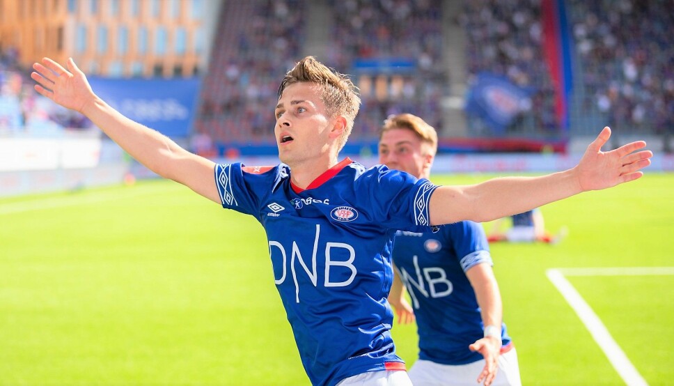 Henrik Udahl jubler etter å ha reddet uavgjort for Vålerenga i lokalderbbyet mot Lillestrøm like før sluttlørdag ettermiddag.