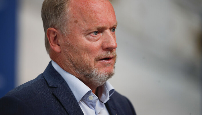 Raymond Johansen (Ap) sier byrådet kan innføre enda strengere elsparkesykkeltiltak dersom disse ikke fungerer godt nok. Raymond Johansen (Ap) sier byrådet kan innføre enda strengere elsparkesykkeltiltak dersom disse ikke fungerer godt nok.