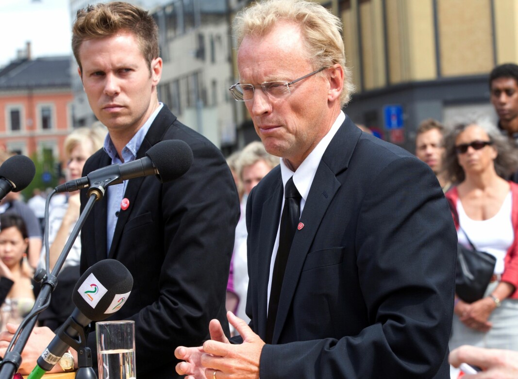 Terroren rammet Norge: Da værende AUF-leder Eskild Pedersen sammen med Raymond Johansen, som var partisekretær i Ap da massakren på Utøya skjedde.