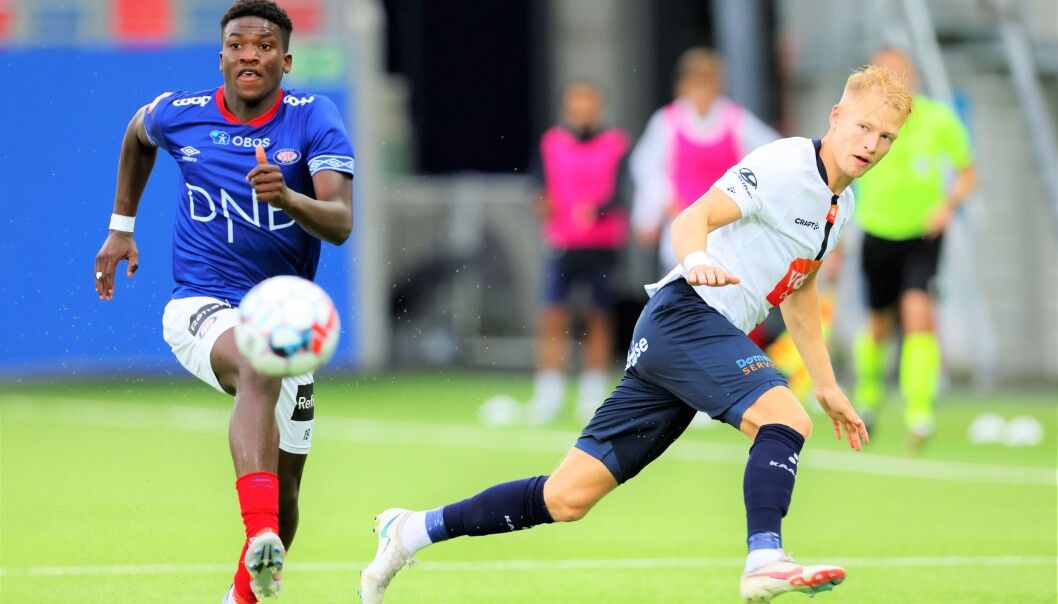 Unggutten Seedy Jatta var et stadig uromoment for Gent-forsvaret torsdag kveld. Unggutten Seedy Jatta var et stadig uromoment for Gent-forsvaret torsdag kveld.