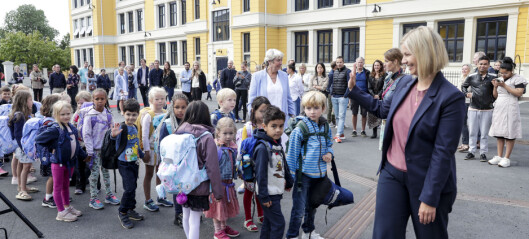 Kunnskapsminister Melby møtte førsteklassinger ved Uranienborg skole til skolestart