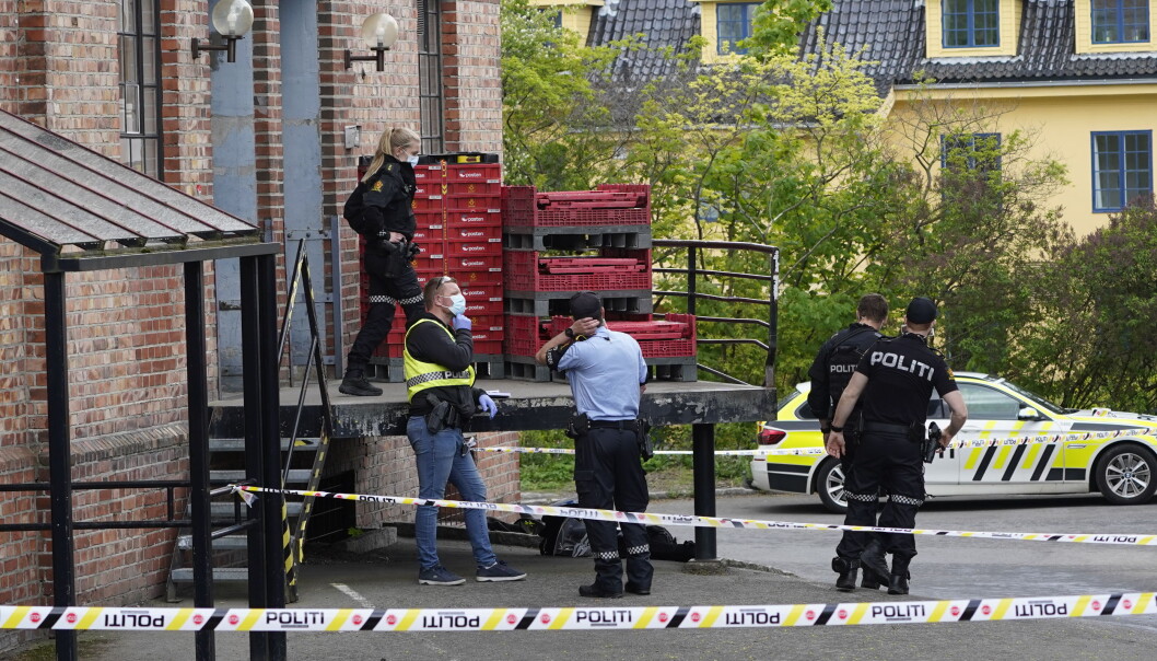 En av de tre pågrepne etter ranet av et postkontor på Etterstad i Oslo, ble tirsdag varetektsfengslet i fire uker. En av de tre pågrepne etter ranet av et postkontor på Etterstad i Oslo, ble tirsdag varetektsfengslet i fire uker.